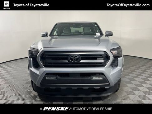 Used 2024 Toyota Tacoma SR5 AWD/4WD image 10