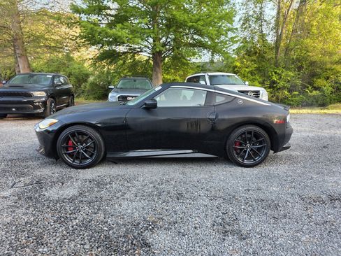 Used 2024 Nissan Z Performance w/ Floor Mat Package image 4