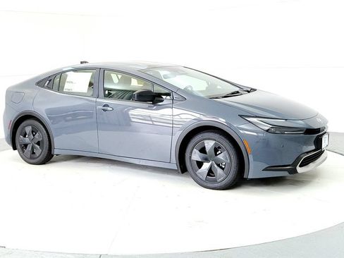 New 2026 Toyota Prius Plug-In Hybrid FWD image 7