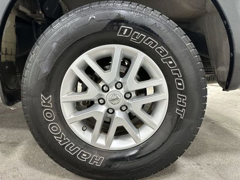 Used 2018 Nissan Frontier SV w/ Value Truck Package image 12