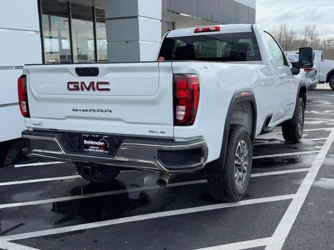 New 2026 GMC Sierra 2500 SLE image 4
