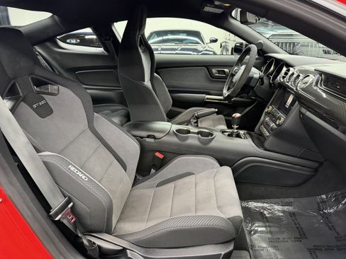 Used 2020 Ford Mustang Shelby GT350 w/ Technology Package image 23