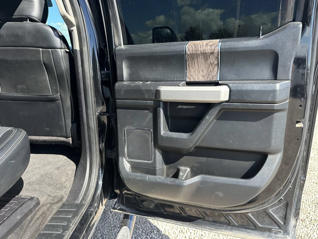 Used 2018 Ford F250 Lariat w/ Lariat Value Package AWD/4WD image 21