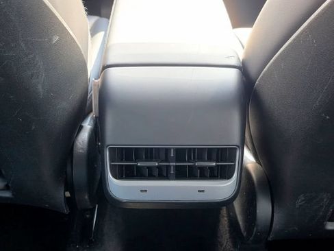 Used 2023 Tesla Model Y Long Range AWD/4WD image 25