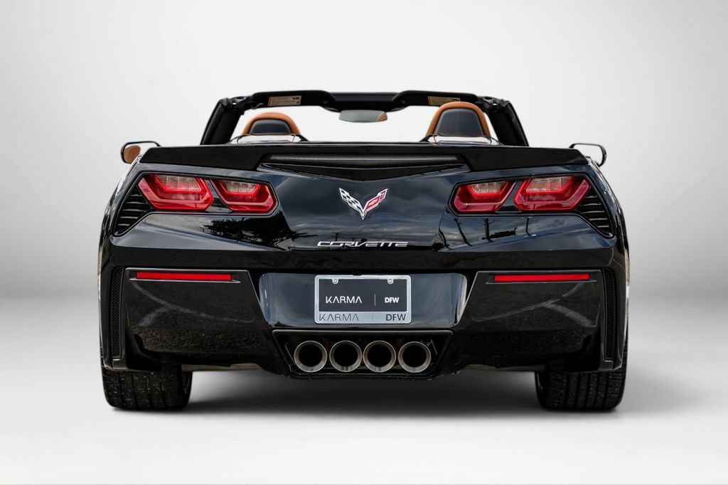 Used 2018 Chevrolet Corvette Stingray Convertible Z51 2LT RWD image 11