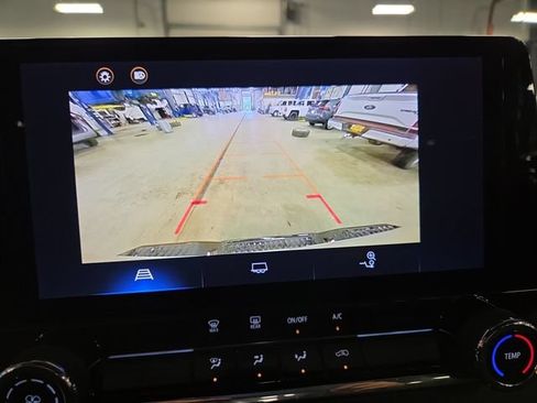 Used 2024 Chevrolet Colorado Trail Boss w/ Advanced Trailering Package AWD/4WD image 16