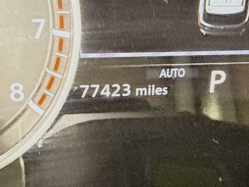 Certified 2022 Nissan Pathfinder SV w/ SV Premium Package AWD/4WD image 5