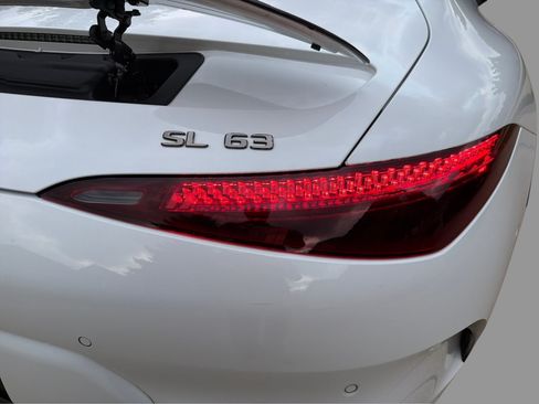 Used 2022 Mercedes-Benz SL 63 AMG 4MATIC w/ AMG Aerodynamic Package image 48