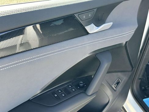 New 2025 Volkswagen Tiguan SE image 14