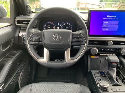 Used 2025 Toyota 4Runner TRD Sport Premium AWD/4WD image 17