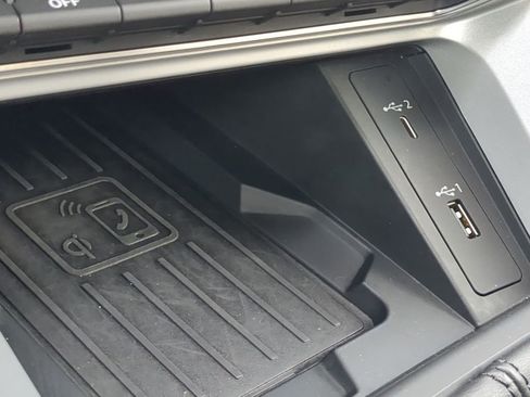 Used 2021 Audi Q3 2.0T Premium Plus image 32