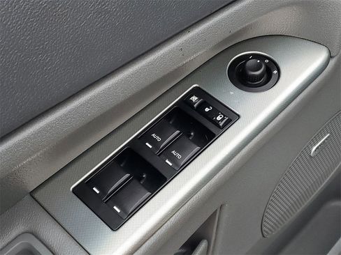 Used 2007 Jeep Grand Cherokee Laredo image 21