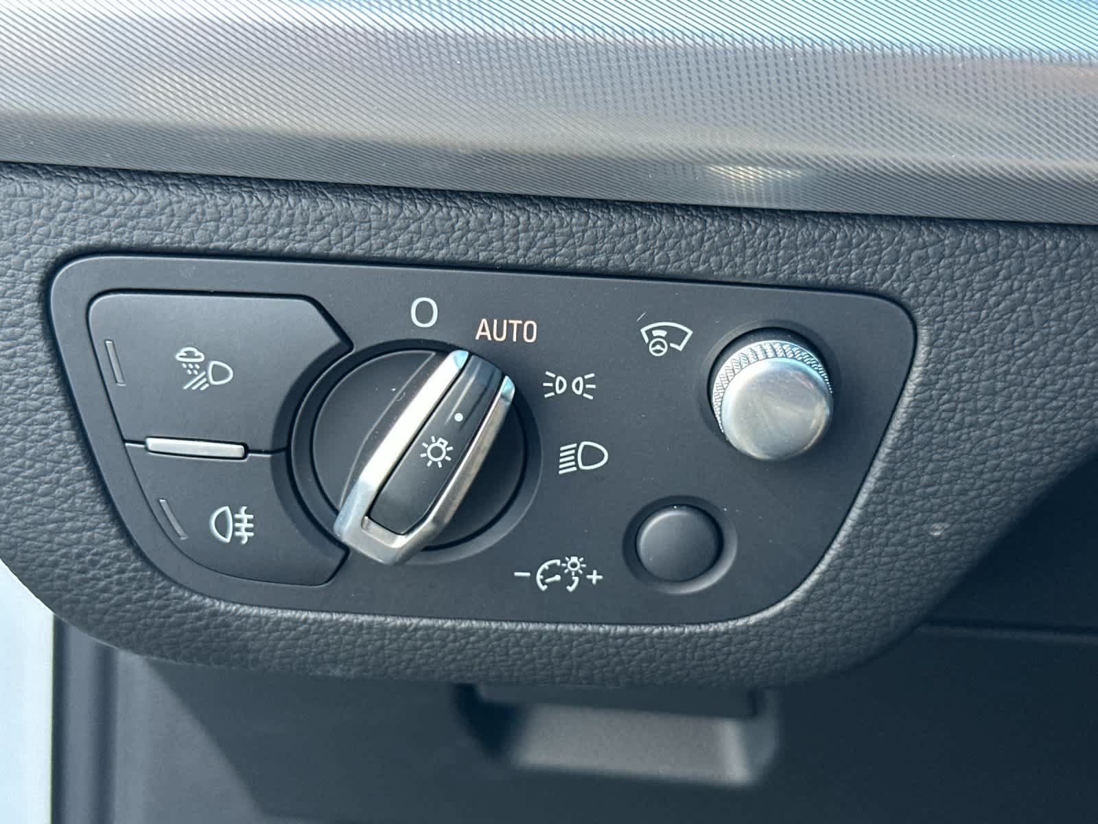 Used 2019 Audi Q5 Prestige AWD/4WD image 32