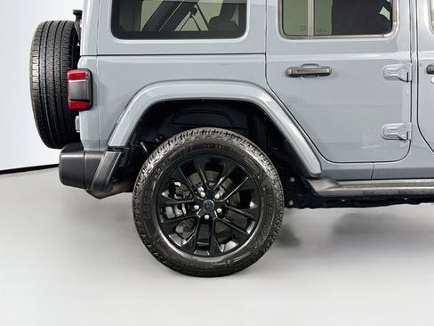 Used 2024 Jeep Wrangler Unlimited Sahara w/ Safety Group AWD/4WD image 42