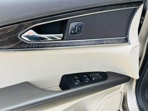 Used 2018 Lincoln MKX Select w/ Select Plus Package image 15