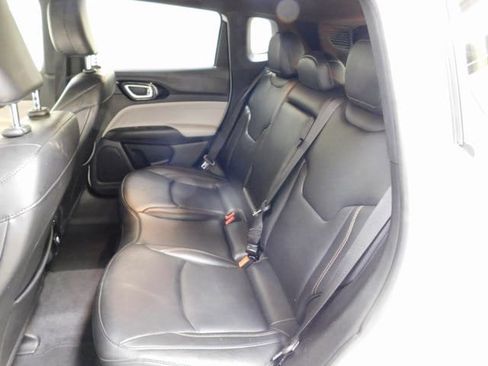 Used 2024 Jeep Compass Limited image 10