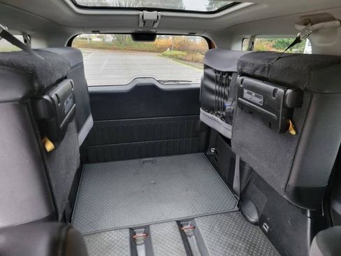 Used 2004 Honda Element EX image 19