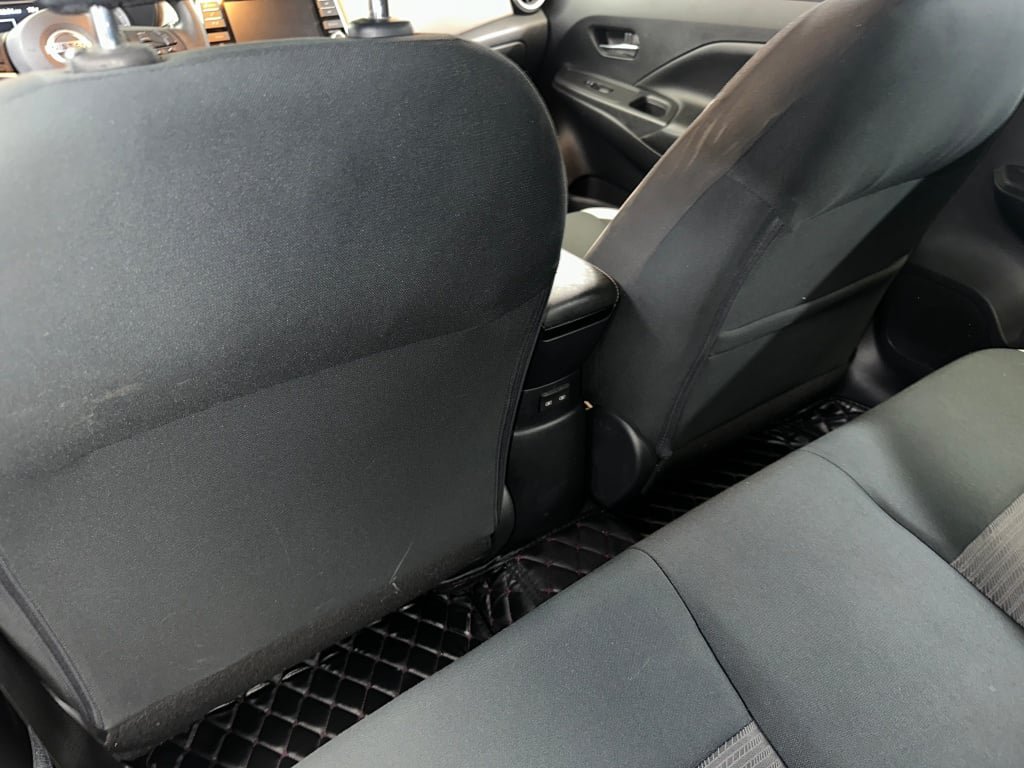 Used 2020 Nissan Versa SV FWD image 17
