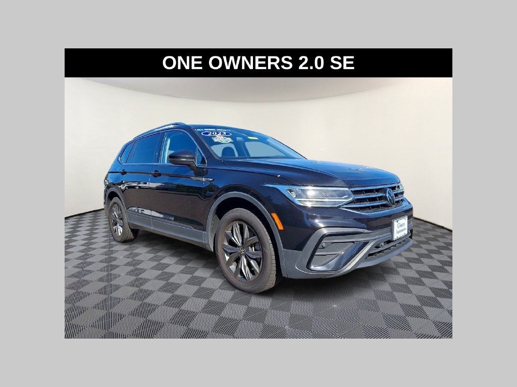 Used 2023 Volkswagen Tiguan SE AWD/4WD image 1