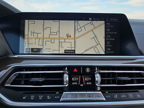 Certified 2022 BMW X5 sDrive40i w/ Premium Package image 22