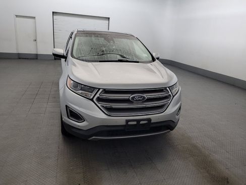 Used 2016 Ford Edge Titanium w/ Equipment Group 302A AWD/4WD image 14