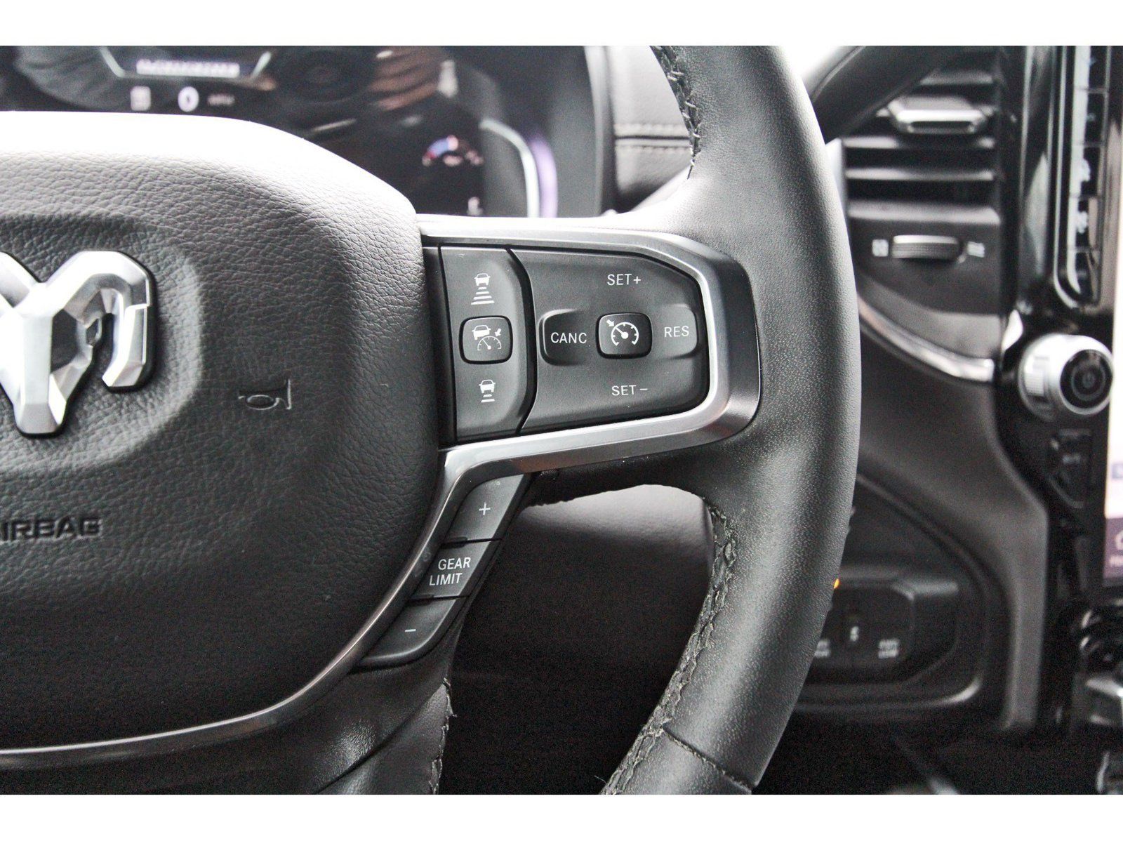 Used 2025 RAM 2500 Laramie w/ Sport Appearance Package AWD/4WD image 25