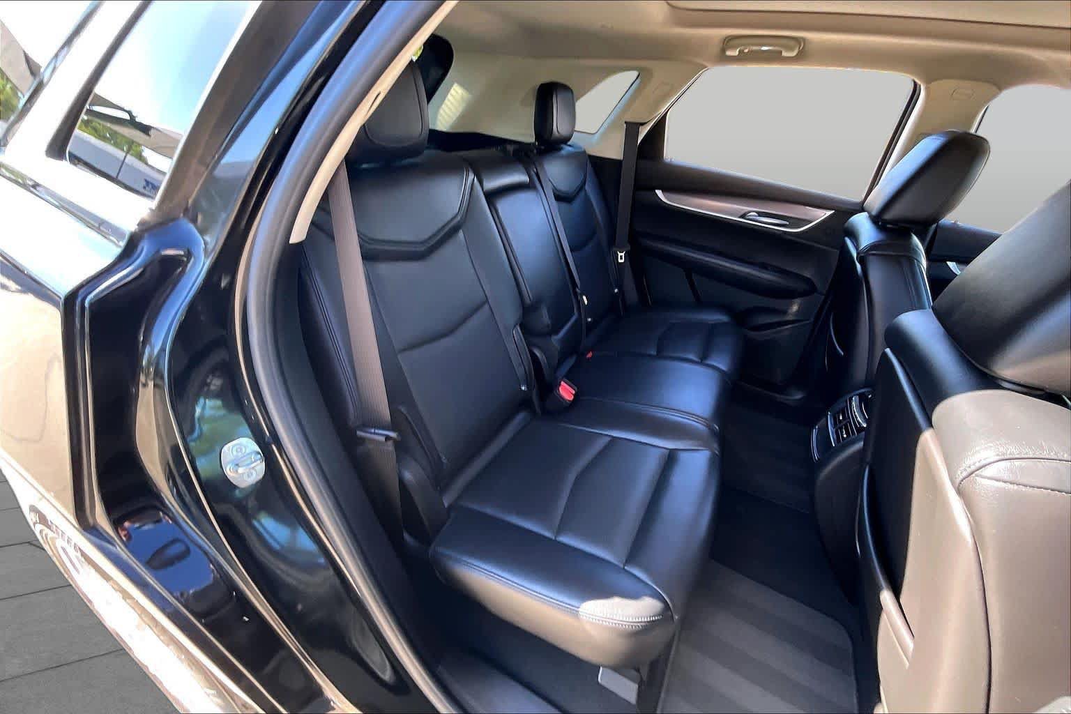 Used 2019 Cadillac XT5 Premium Luxury AWD/4WD image 19
