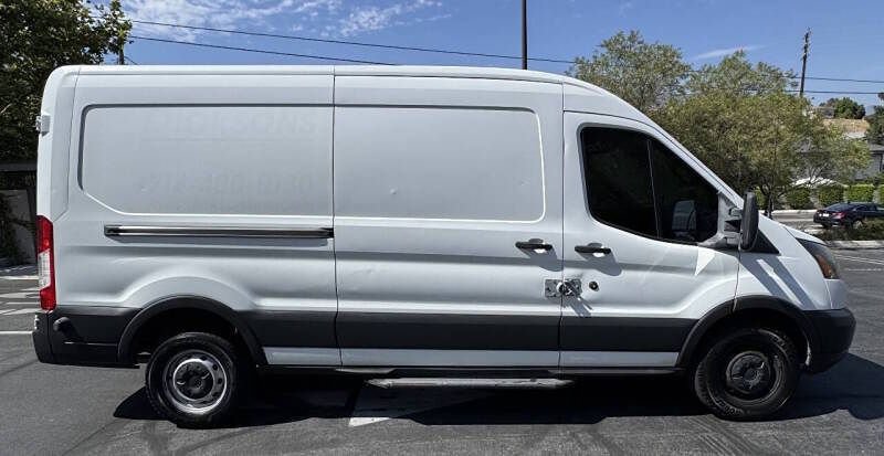 Used 2016 Ford Transit 350 148 Medium Roof RWD image 4