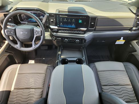 New 2026 Chevrolet Silverado 2500 ZR2 AWD/4WD image 21