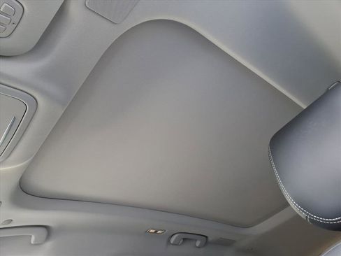 Certified 2025 Lincoln Nautilus Reserve image 31