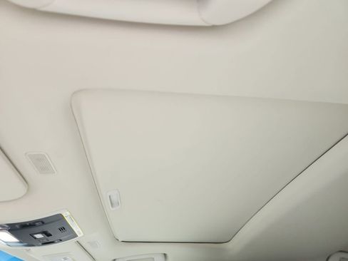 Used 2025 Lexus ES 350 w/ Premium Package image 25