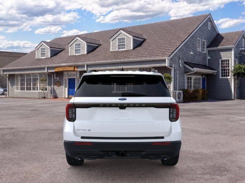 Used 2026 Ford Explorer Active RWD image 5