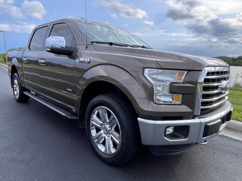 Used 2015 Ford F150 XLT w/ Equipment Group 302A Luxury AWD/4WD image 15