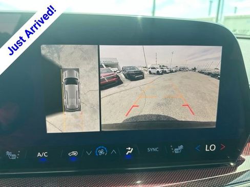 New 2026 Chevrolet Traverse Z71 w/ Driver Confidence Package AWD/4WD image 24