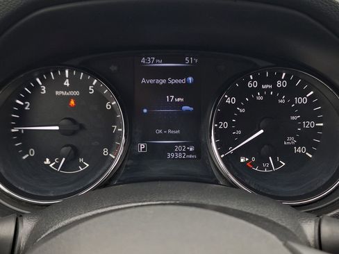 Used 2018 Nissan Rogue Sport SL w/ SL Premium Package AWD/4WD image 18