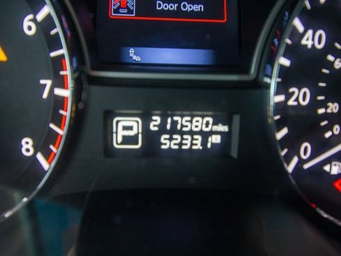 Used 2015 Nissan Altima 2.5 SL w/ Technology Package image 16