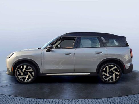 Certified 2025 MINI Cooper Countryman S AWD/4WD image 3