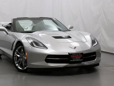 Used 2019 Chevrolet Corvette Stingray w/ 2LT Preferred Equipment Group image 2
