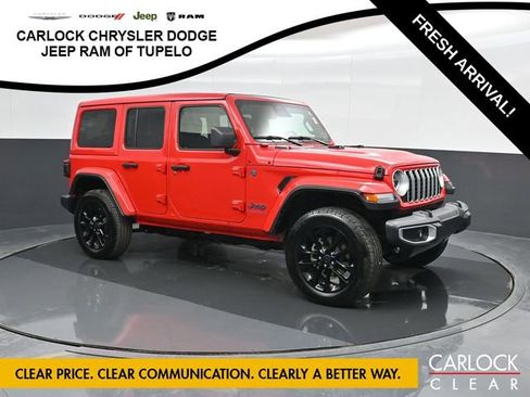 Used 2025 Jeep Wrangler Sahara w/ Safety Group image 5