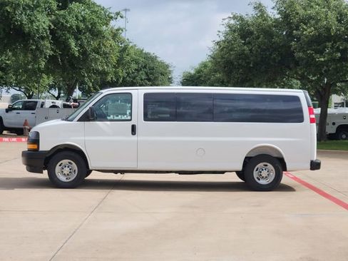 New 2026 Chevrolet Express 3500 LS RWD image 11