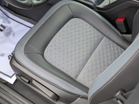 Used 2022 Chevrolet Colorado Z71 image 30