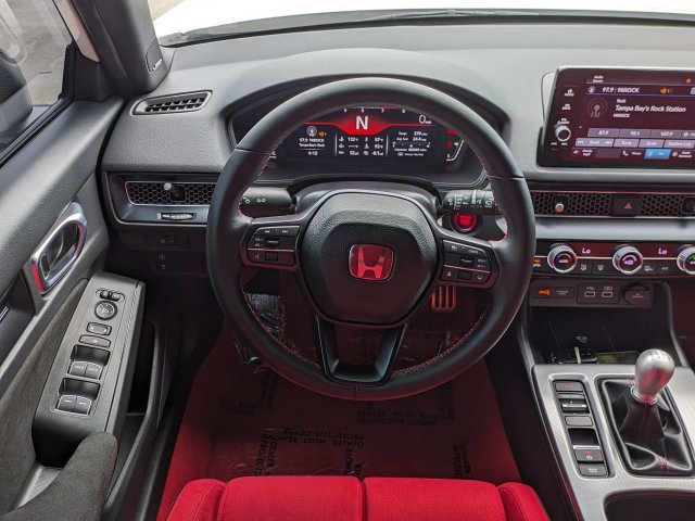 Used 2023 Honda Civic Type R image 15