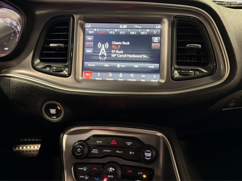 Used 2019 Dodge Challenger R/T Scat Pack RWD image 28