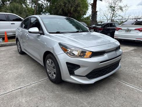 Used 2022 Kia Rio S image 4