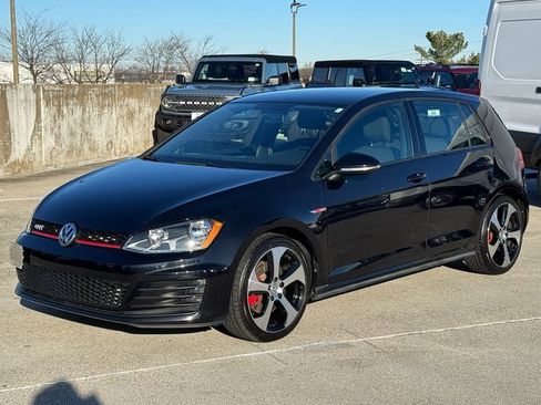 Used 2017 Volkswagen GTI S image 12