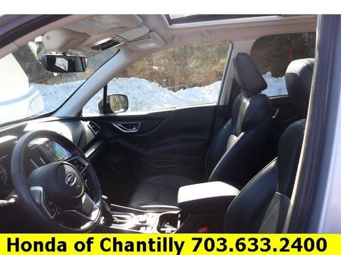Used 2021 Subaru Forester Limited image 27