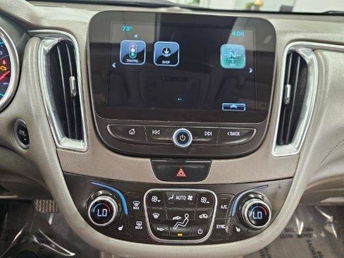 Used 2017 Chevrolet Malibu 4dr Sdn Hybrid w/ Leather Package image 16