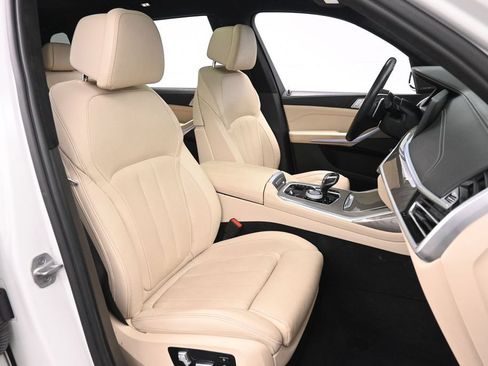 Used 2021 BMW X7 xDrive40i w/ Executive Package AWD/4WD image 24