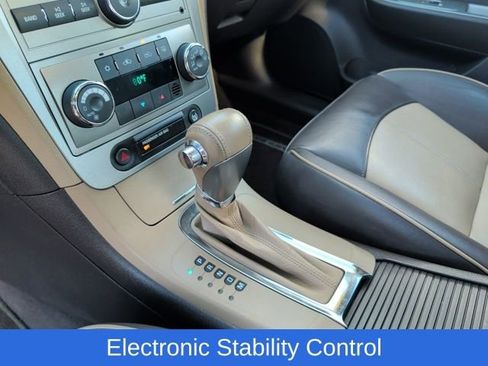 Used 2009 Chevrolet Malibu LTZ w/ HFV6 Engine Package image 27