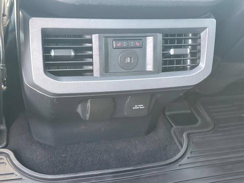 Used 2024 Ford F250 Lariat w/ Lariat Ultimate Package AWD/4WD image 21